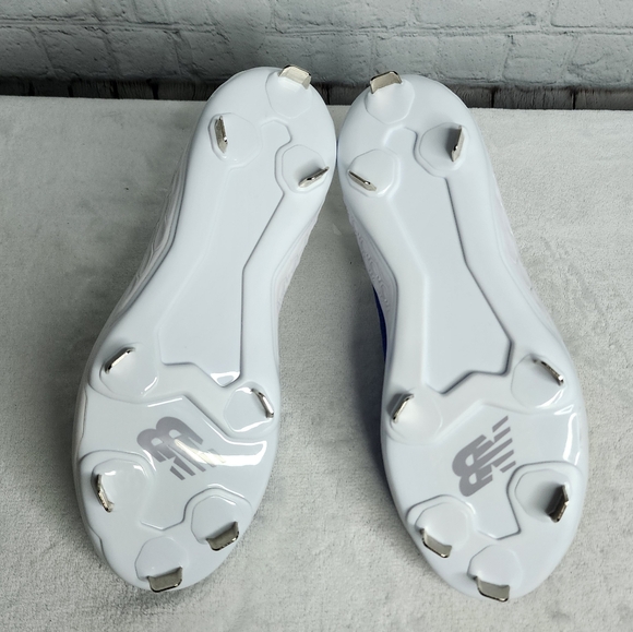 New Balance Fresh Foam X Velo v3 metal Softball Cleats SMVELOB3 - Picture 6 of 7